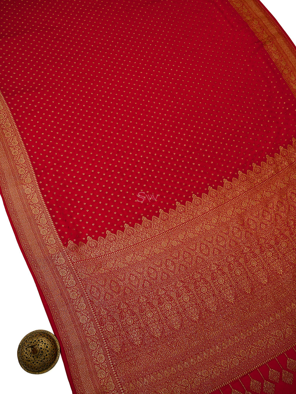 Maroon Zari Booti Crepe Silk Handloom Banarasi Saree - Sacred Weaves