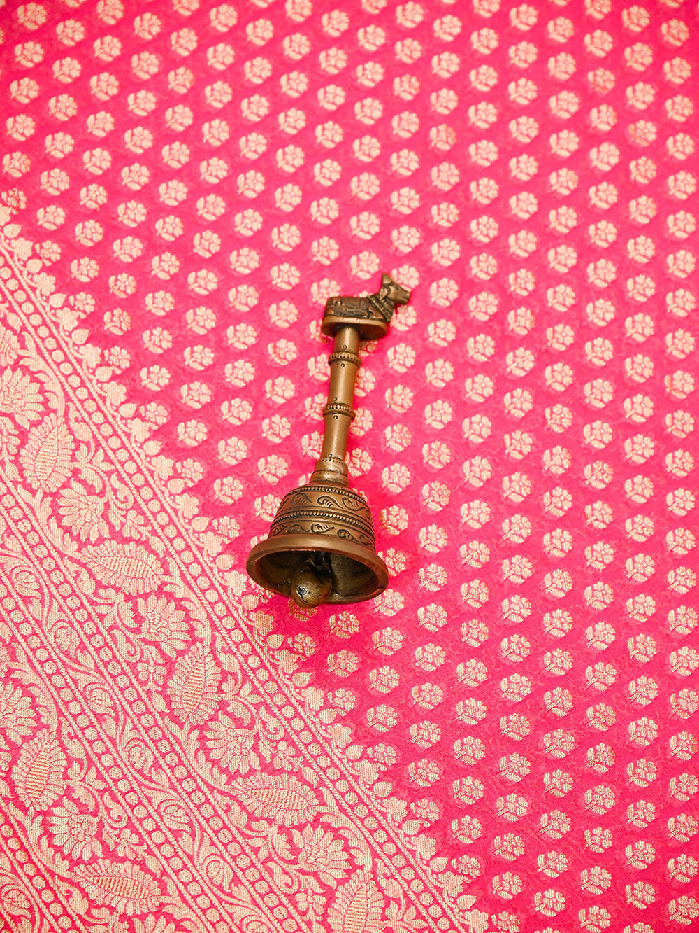 Pink Booti Khaddi Georgette Handloom Banarasi Saree - Sacred Weaves