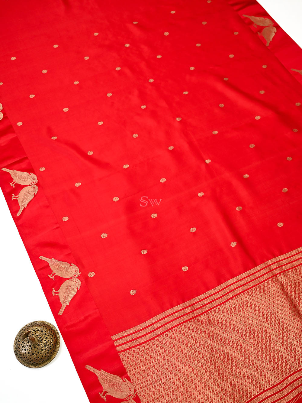 Red Floral Booti Pure Handloom Banarasi Soft Silk Saree - Sacred Weaves