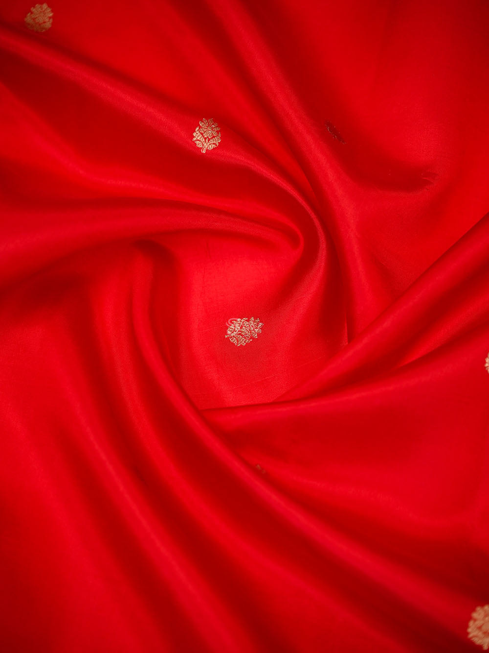 Red Floral Booti Pure Handloom Banarasi Soft Silk Saree - Sacred Weaves