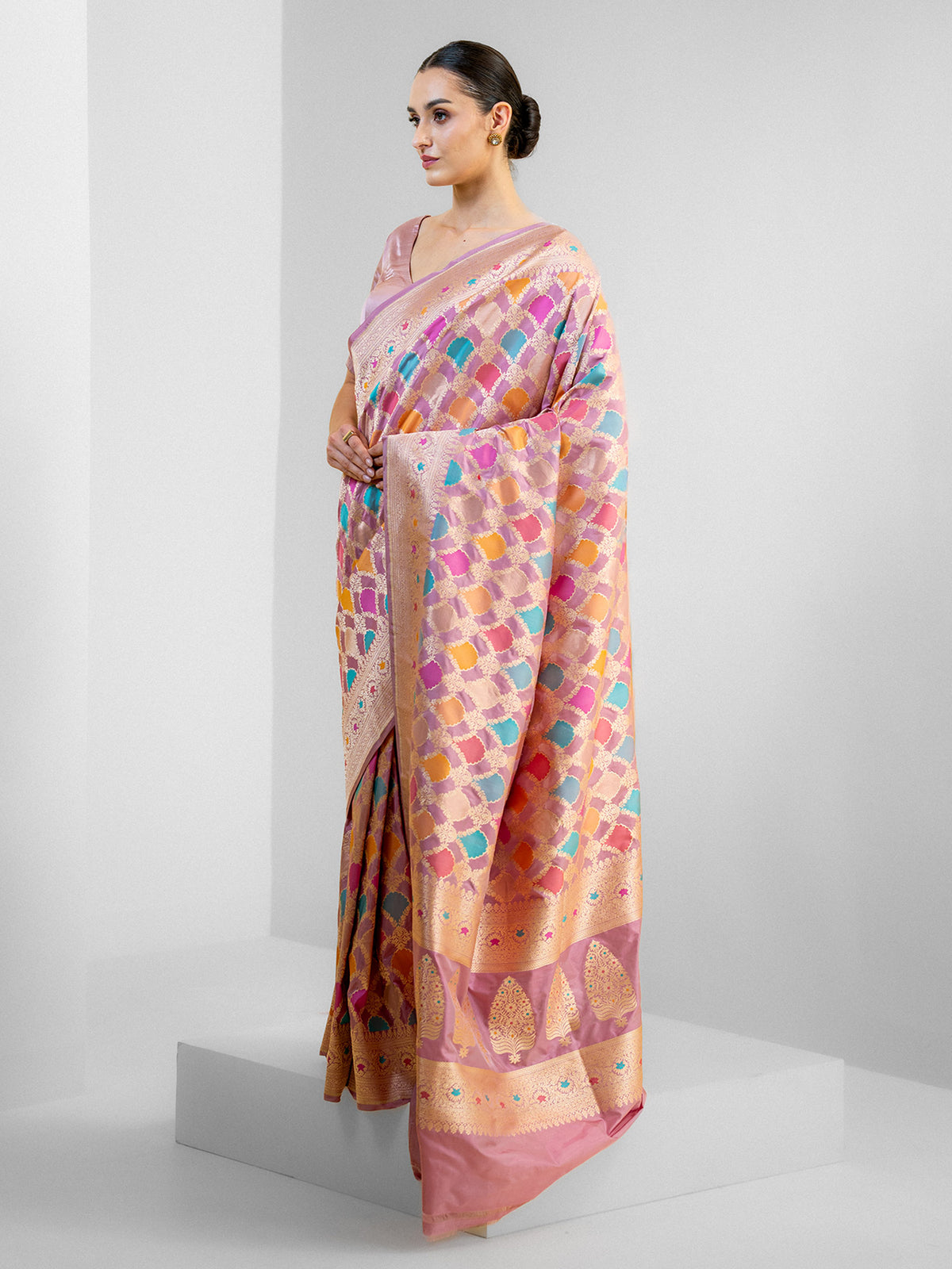 Onion Pink Rangkat Katan Silk Handloom Banarasi Saree - Sacred Weaves