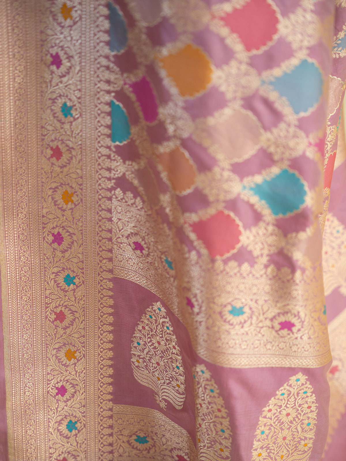 Onion Pink Rangkat Katan Silk Handloom Banarasi Saree - Sacred Weaves