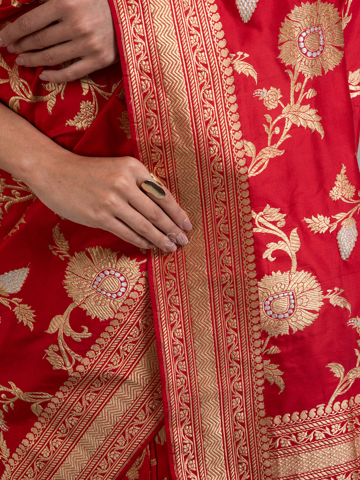 Red Jaal Katan Silk Handloom Banarasi Saree
