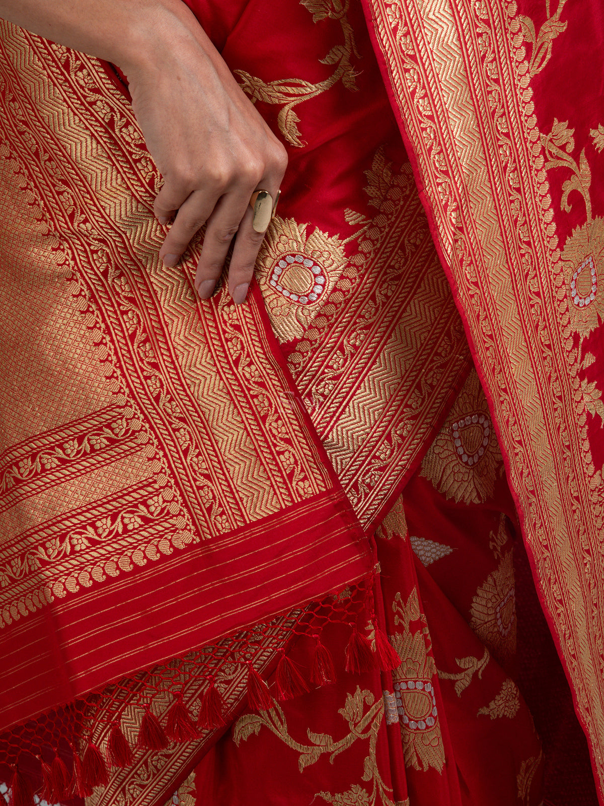 Red Jaal Katan Silk Handloom Banarasi Saree