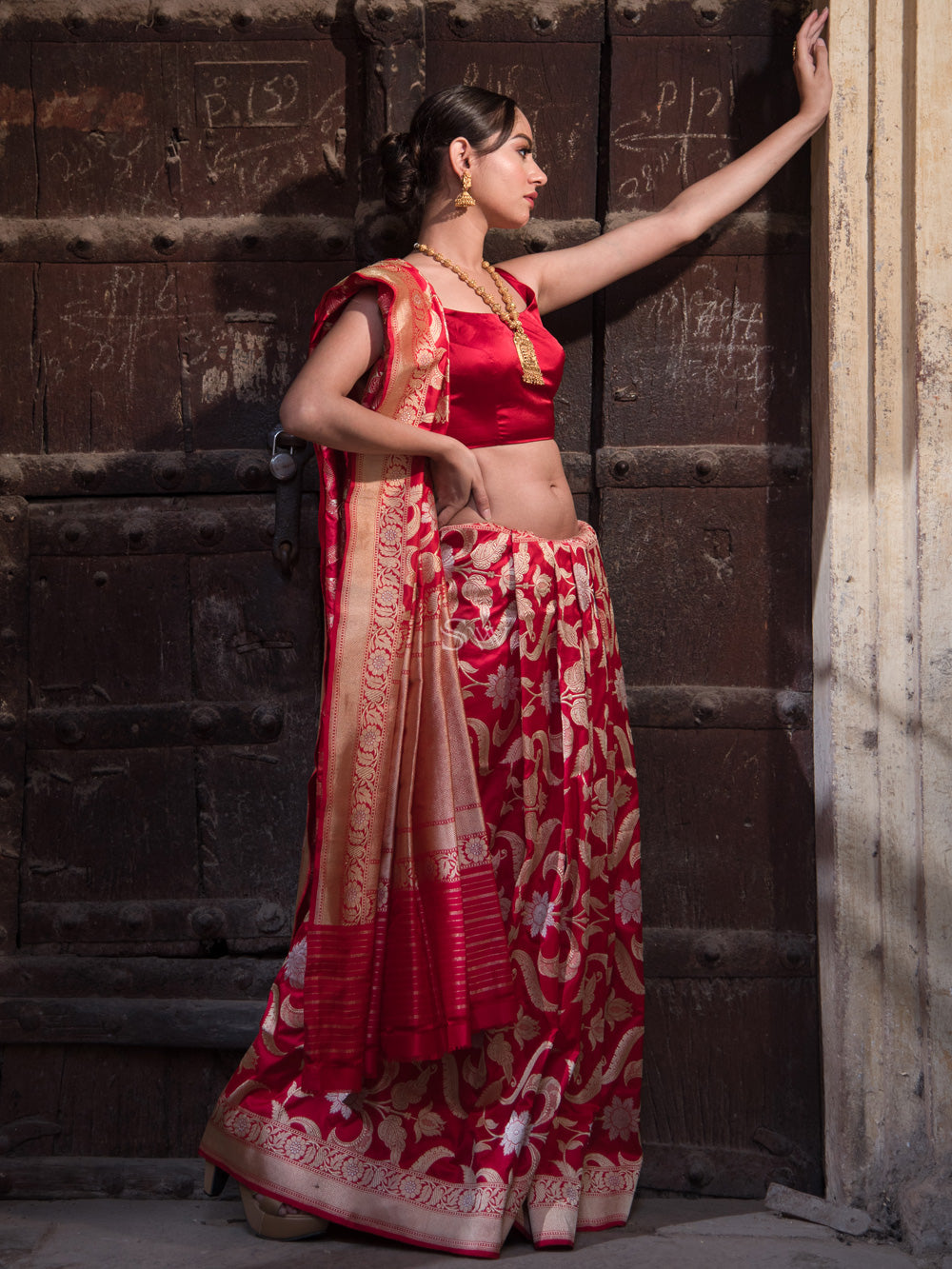 Red Jaal Katan Silk Handloom Banarasi Saree - Sacred Weaves