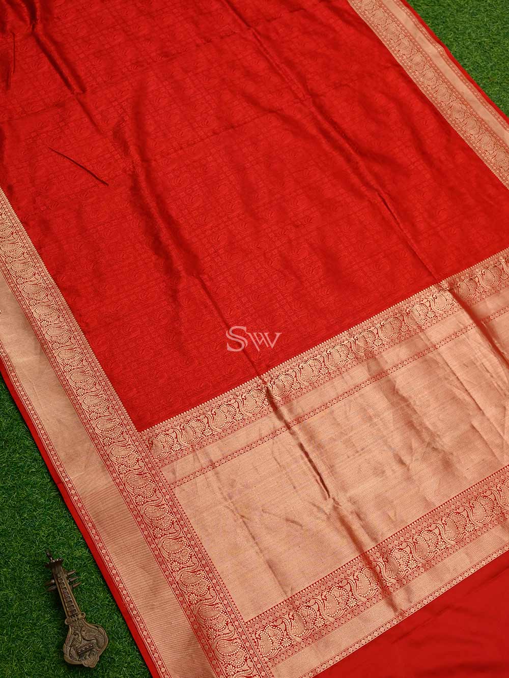 Red Tanchoi Silk Handloom Banarasi Saree - Sacred Weaves 