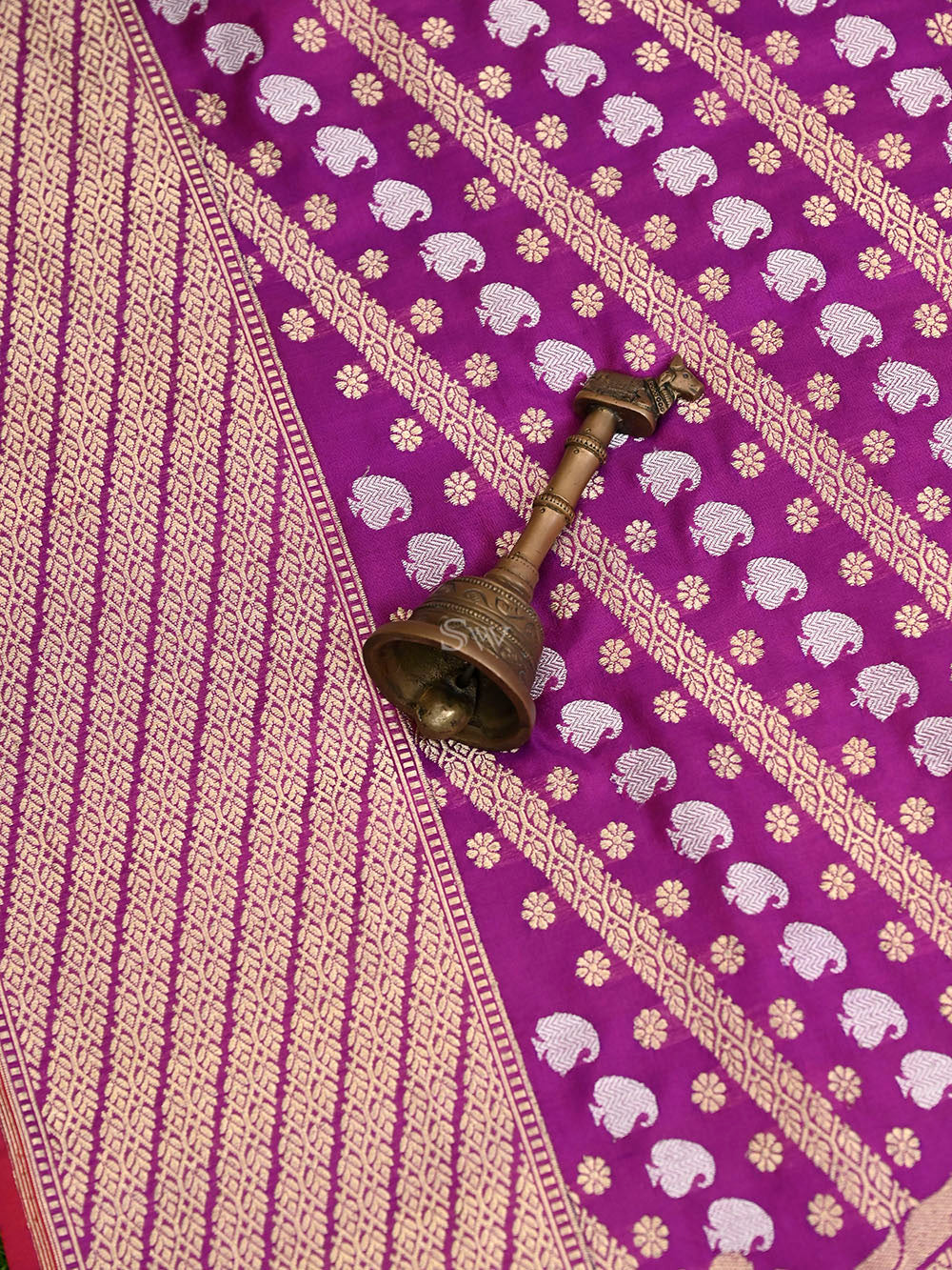 Dark Magenta Katan Silk Handloom Banarasi Saree - Sacred Weaves