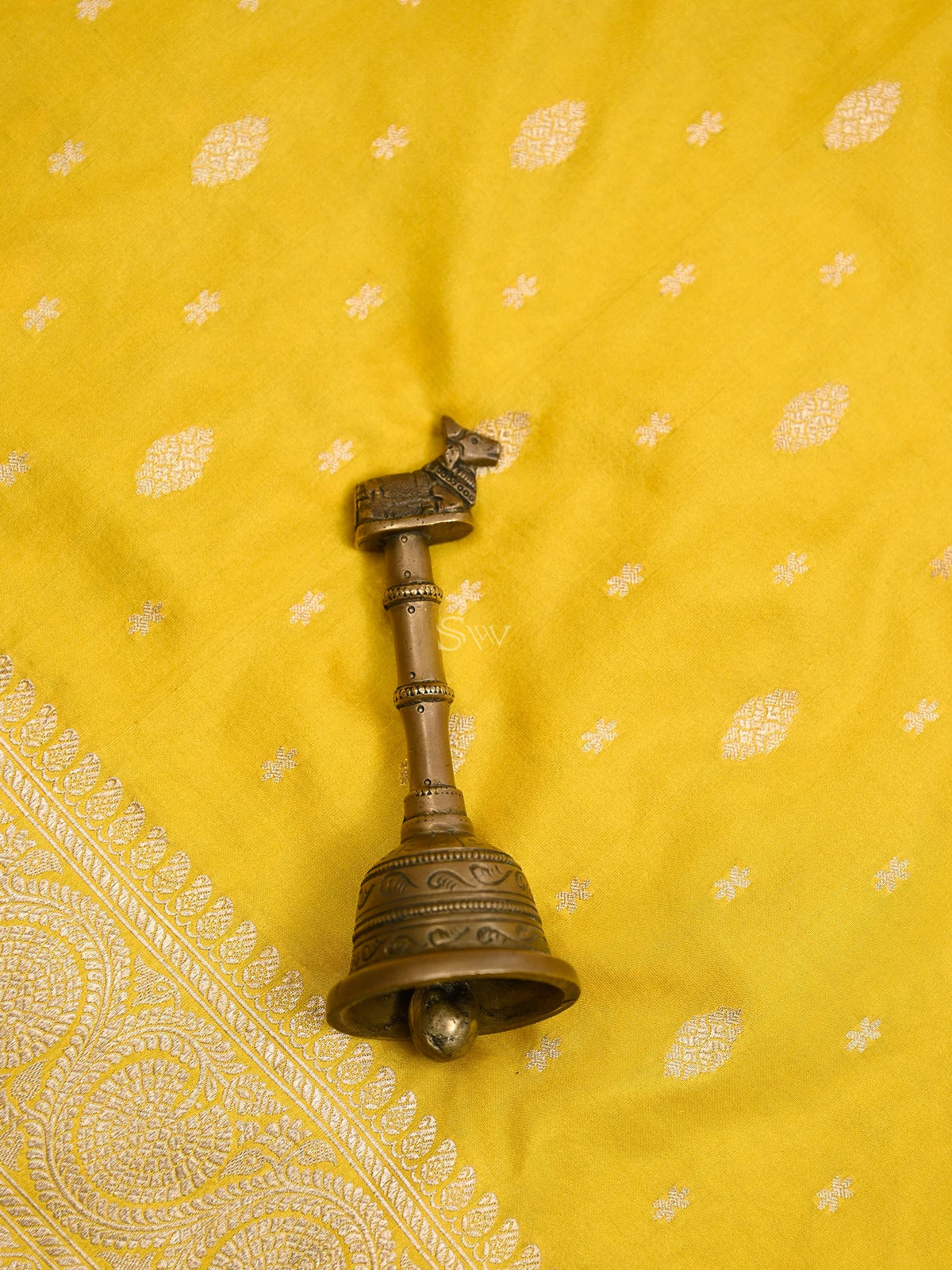 Yellow Konia Katan Silk Handloom Banarasi Saree
