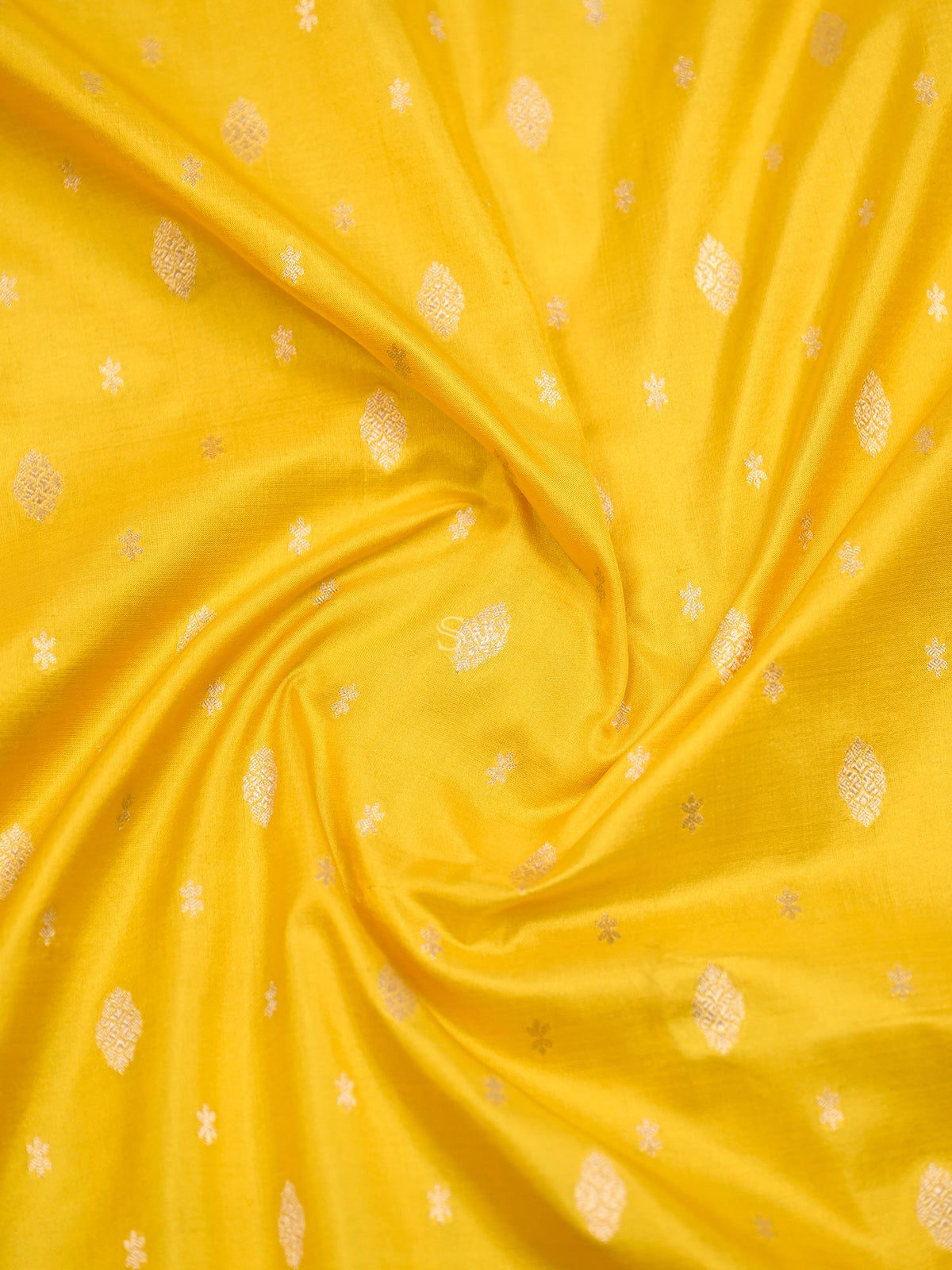 Yellow Konia Katan Silk Handloom Banarasi Saree