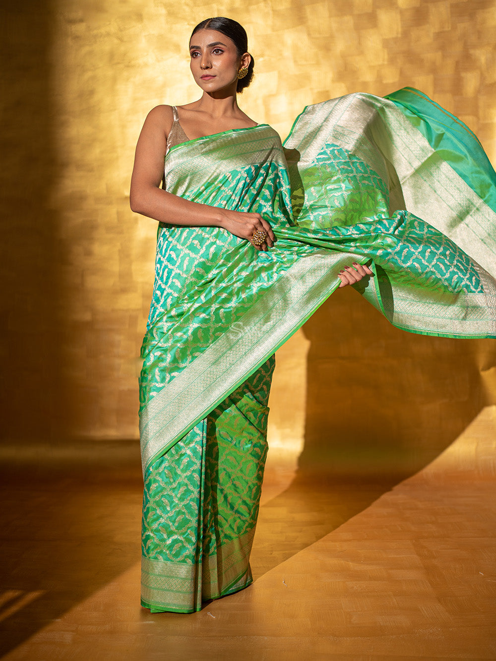 Sea Green Shikargah Katan Silk Handloom Banarasi Saree - Sacred Weaves