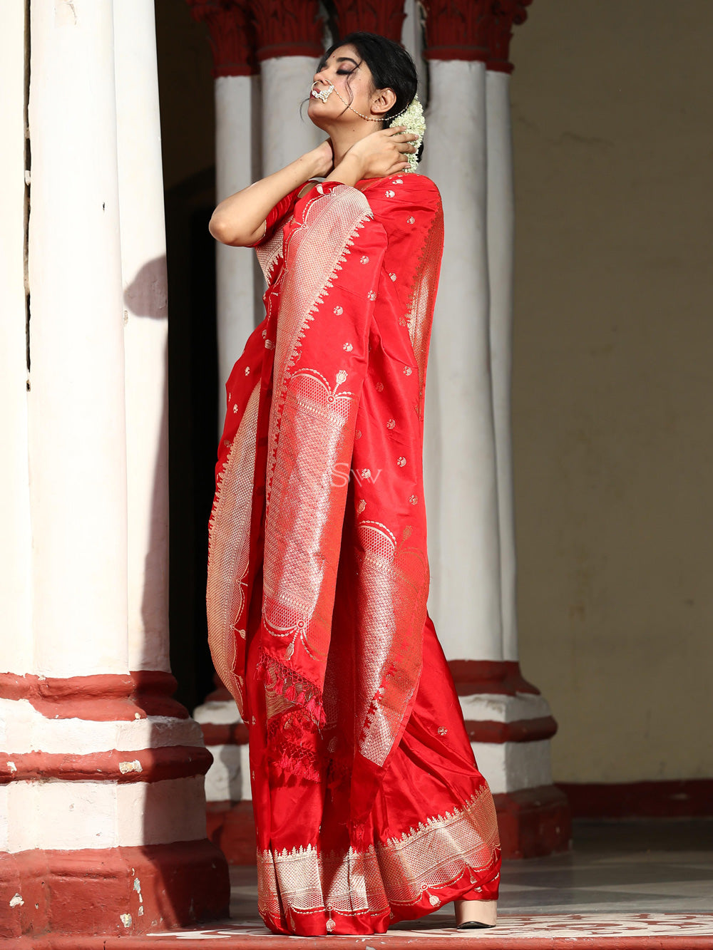 Red Booti Satin Silk Handloom Banarasi Saree - Sacred Weaves
