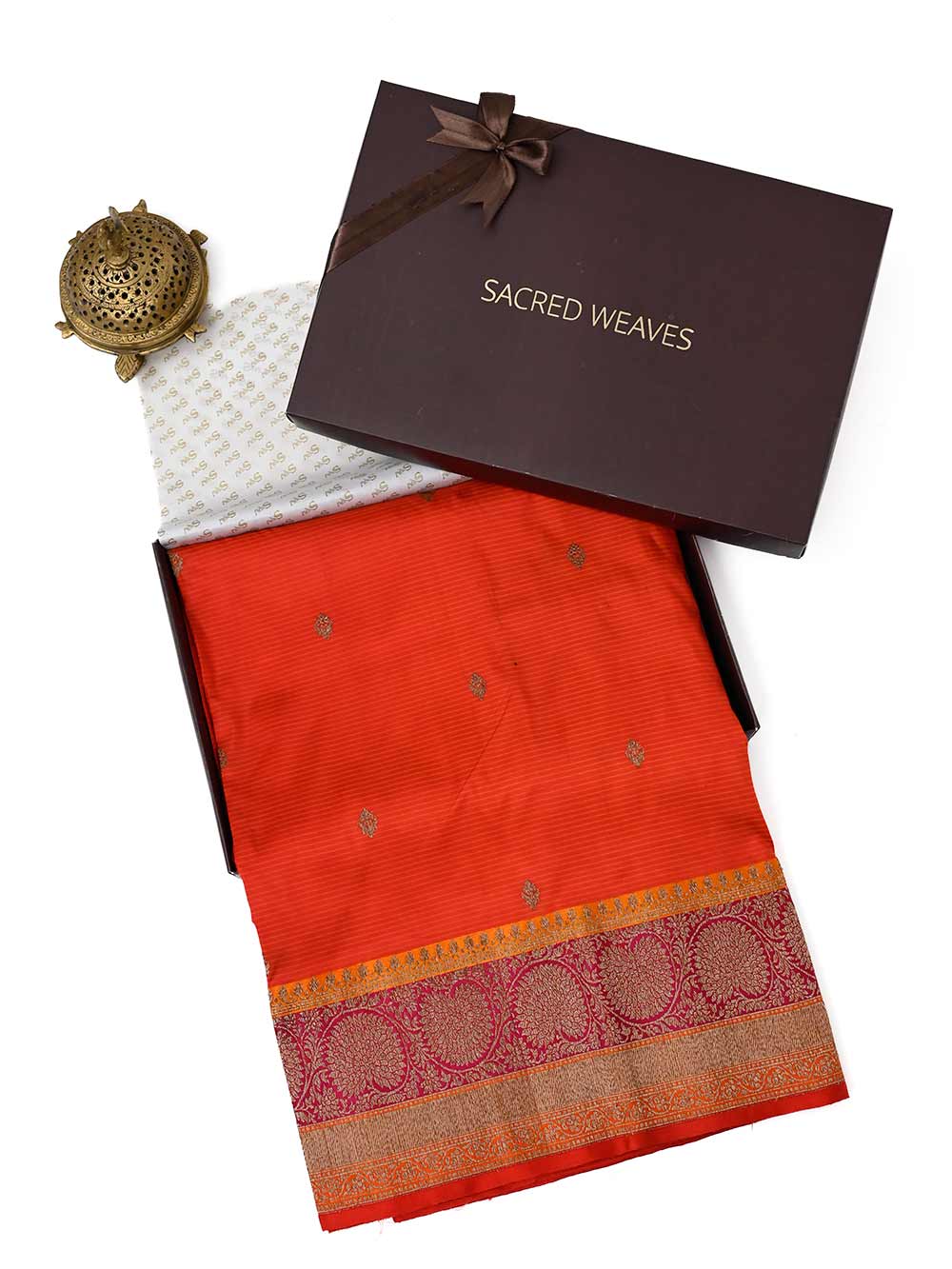 Red Booti Katan Silk Handloom Banarasi Saree - Sacred Weaves