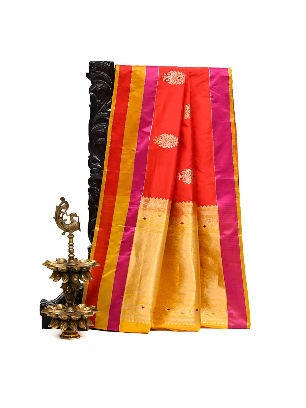 Red Meenakari Boota Katan Silk Handloom Banarasi Saree - Sacred Weaves