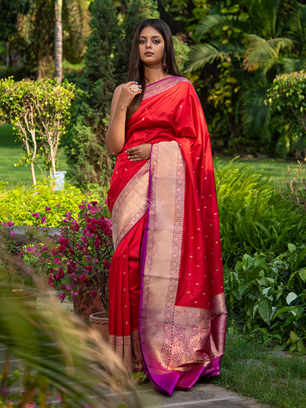 Red Meenakari Booti Katan Silk Handloom Banarasi Saree - Sacred Weaves