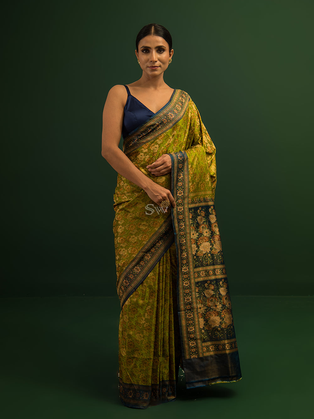 Parrot Green Tanchoi Silk Handloom Banarasi Saree - Sacred Weaves