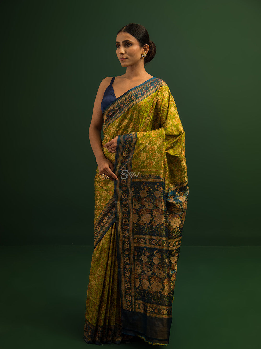 Parrot Green Tanchoi Silk Handloom Banarasi Saree - Sacred Weaves