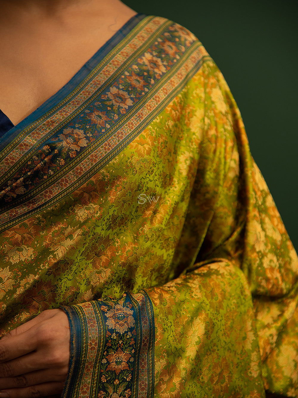 Parrot Green Tanchoi Silk Handloom Banarasi Saree - Sacred Weaves