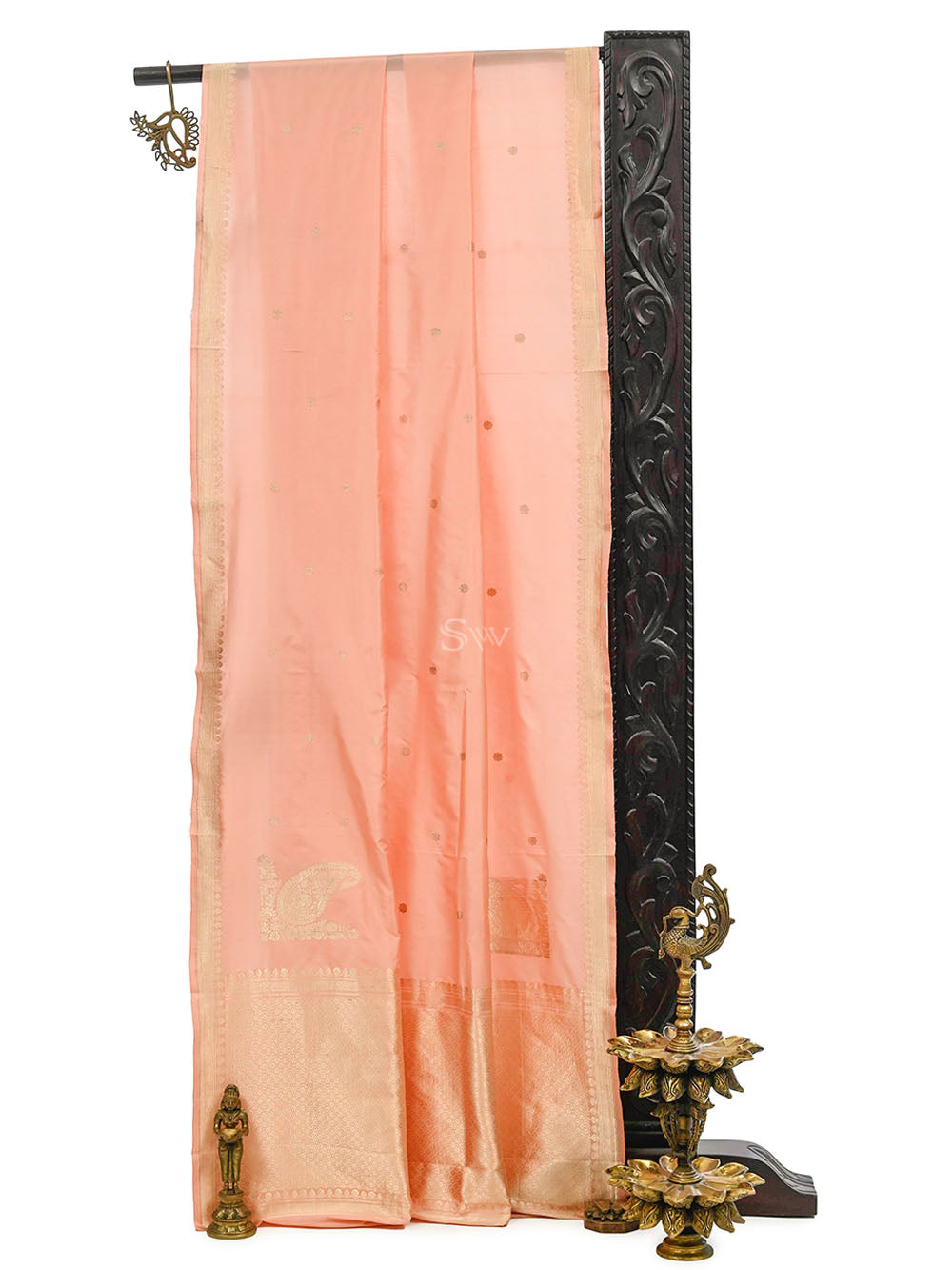 Peach Booti Katan Silk Handloom Banarasi Saree - Sacred Weaves