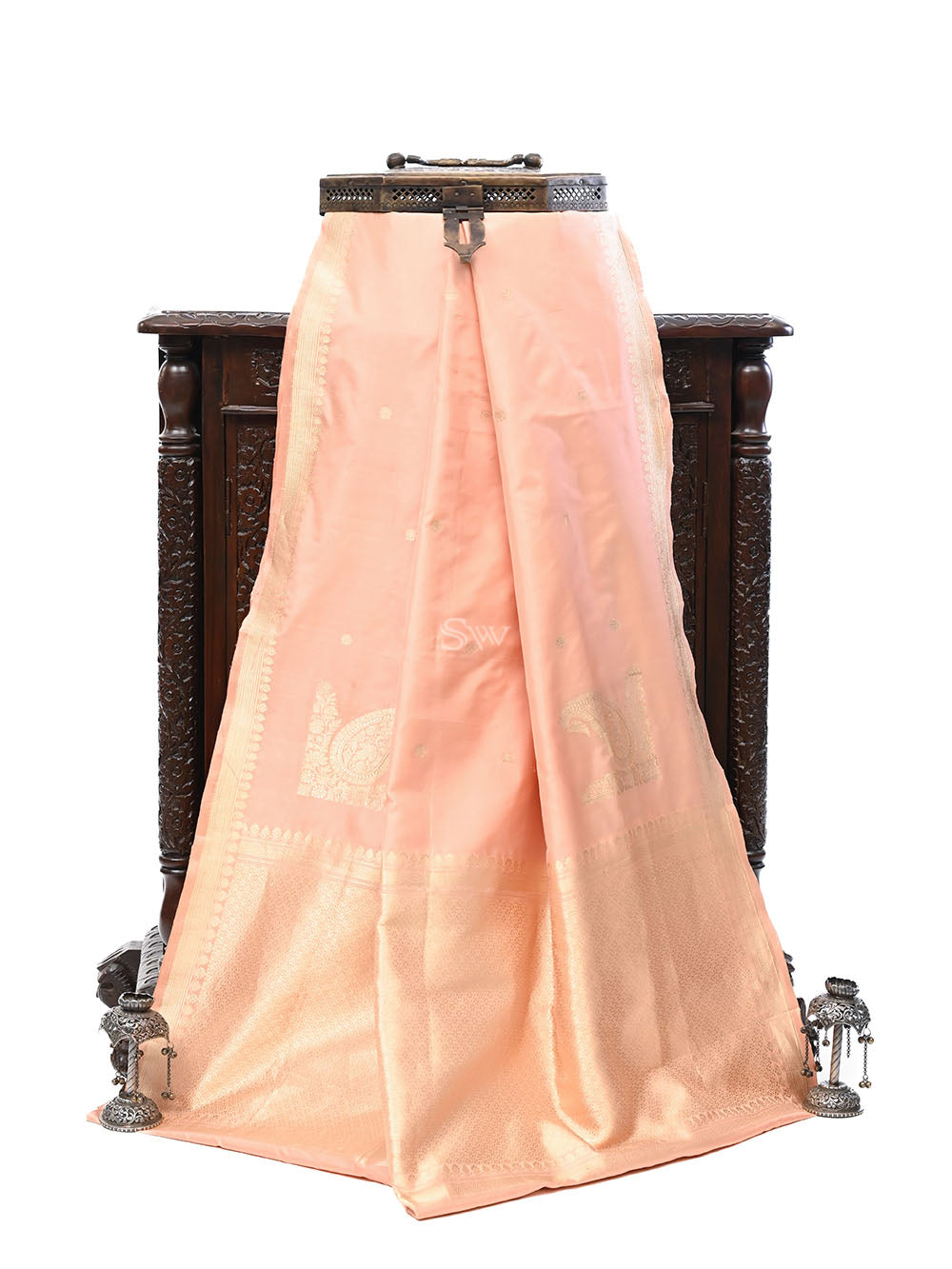 Peach Booti Katan Silk Handloom Banarasi Saree - Sacred Weaves