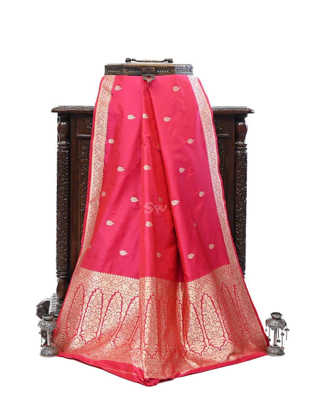 Dark Pink Booti Katan Silk Handloom Banarasi Saree - Sacred Weaves