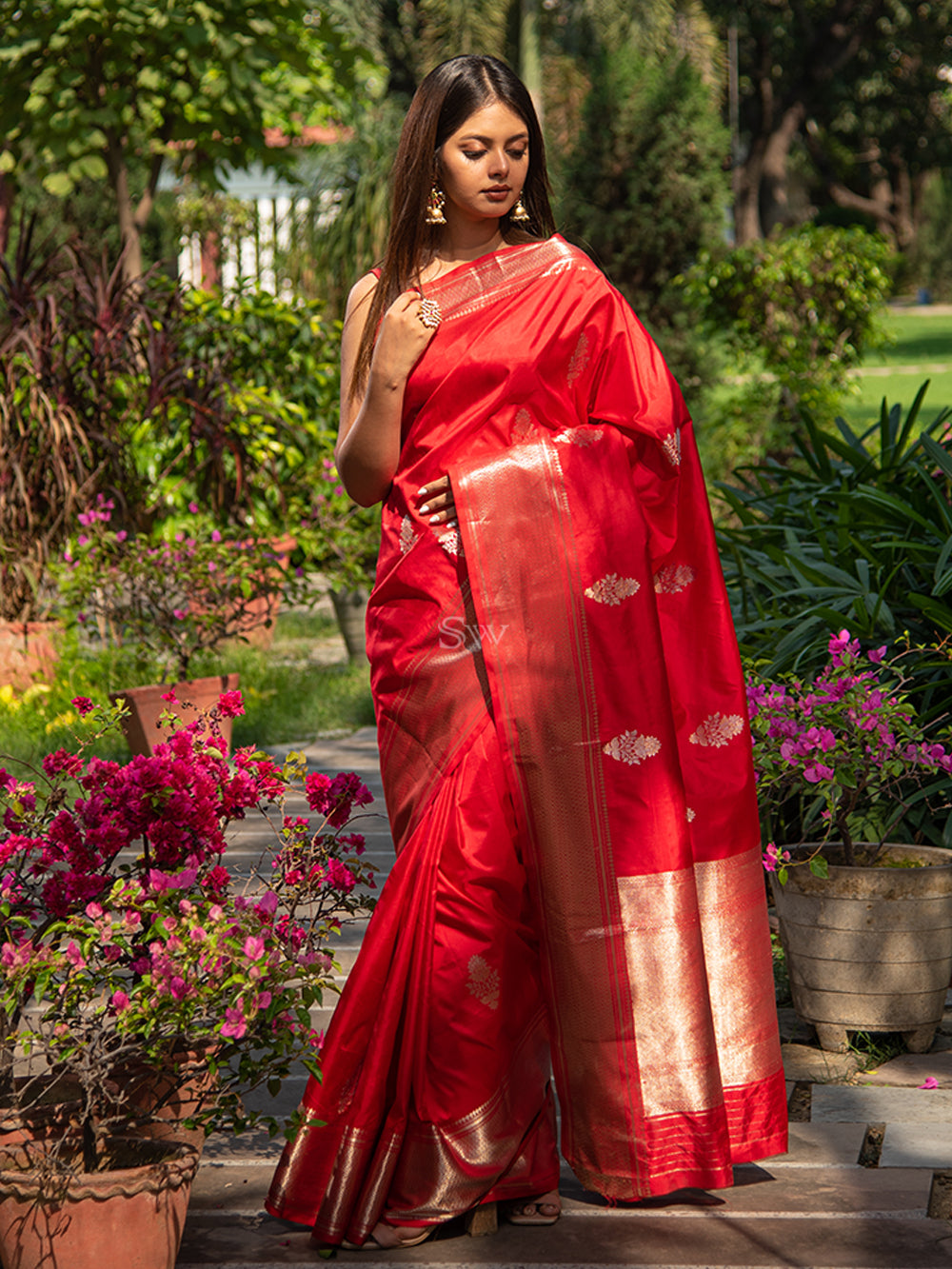 Red Boota Katan Silk Handloom Banarasi Saree - Sacred Weaves
