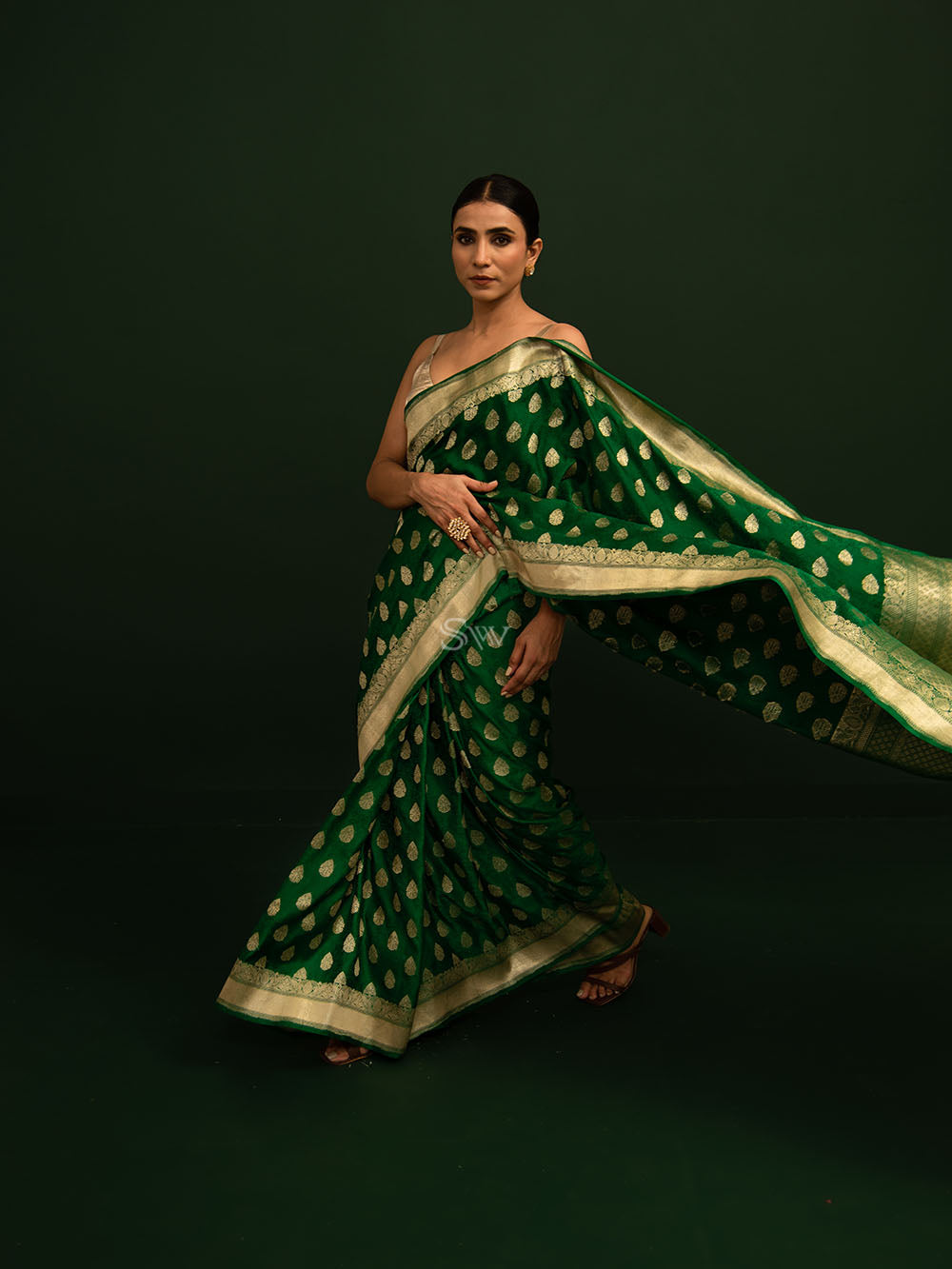 Green Mashru Satin Silk Handloom Banarasi Saree - Sacred Weaves