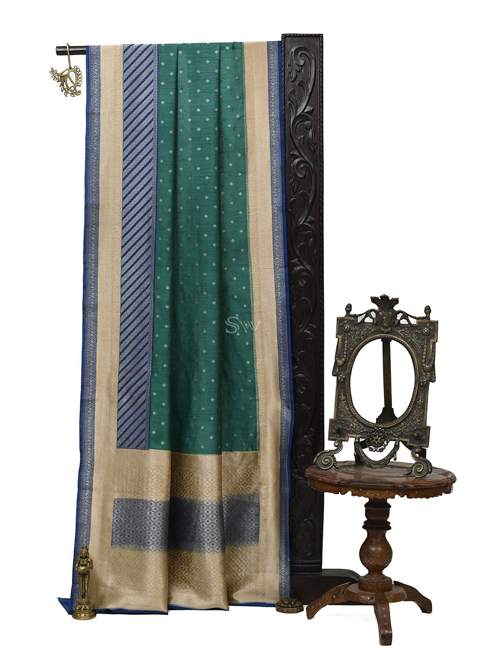 Dark Green Booti Moonga Silk Handloom Banarasi Saree - Sacred Weaves