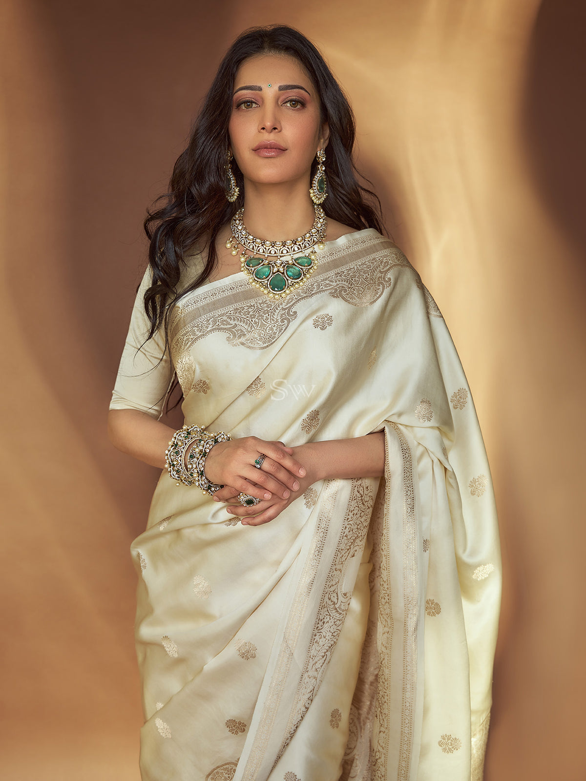 Cream Booti Satin Silk Handloom Banarasi Saree - Sacred Weaves