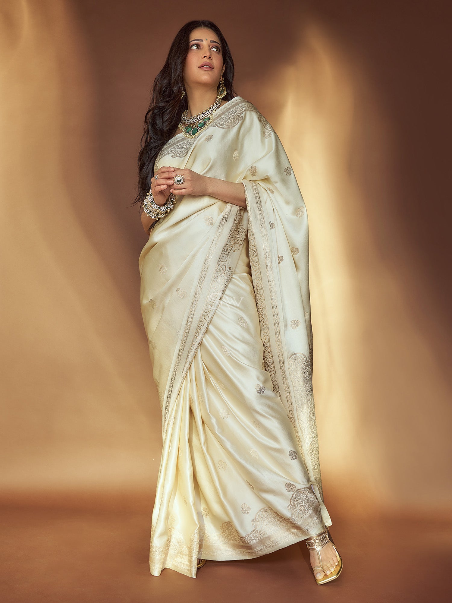 Cream Booti Satin Silk Handloom Banarasi Saree - Sacred Weaves