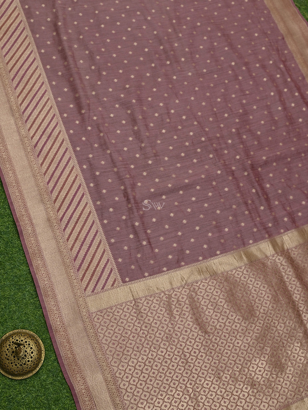 Onion Pink Booti Moonga Silk Handloom Banarasi Saree - Sacred Weaves