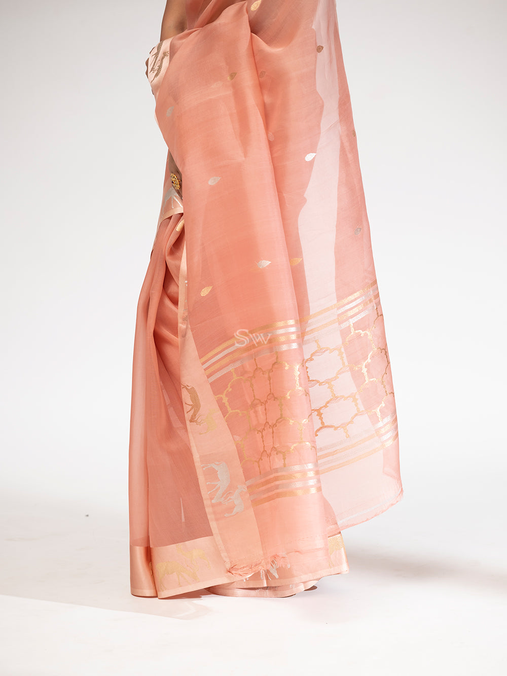 Rose Gold Booti Organza Handloom Banarasi Saree - Sacred Weaves