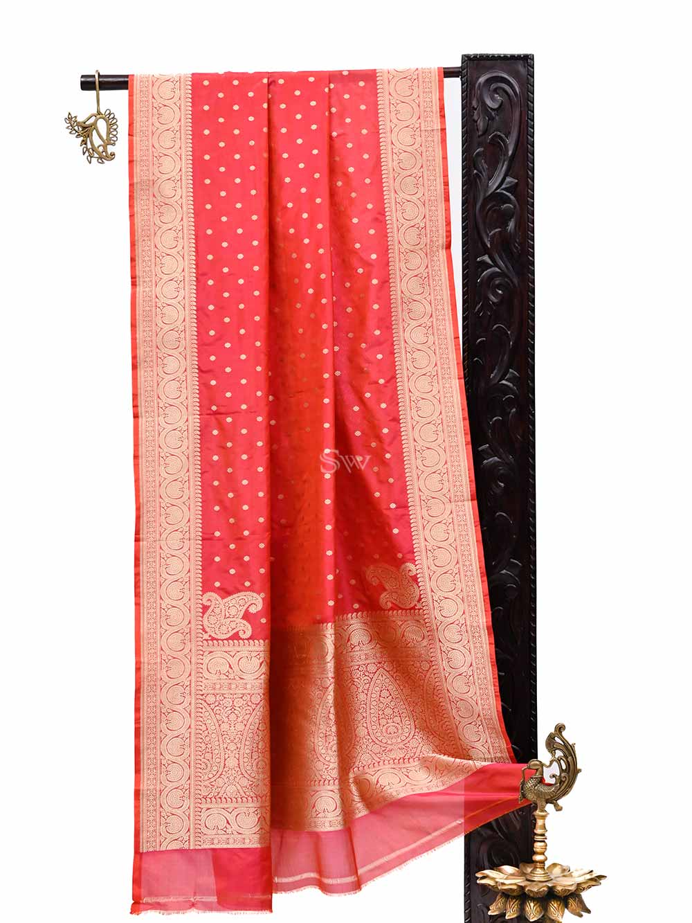 Red Booti Katan Silk Handloom Banarasi Dupatta - Sacred Weaves