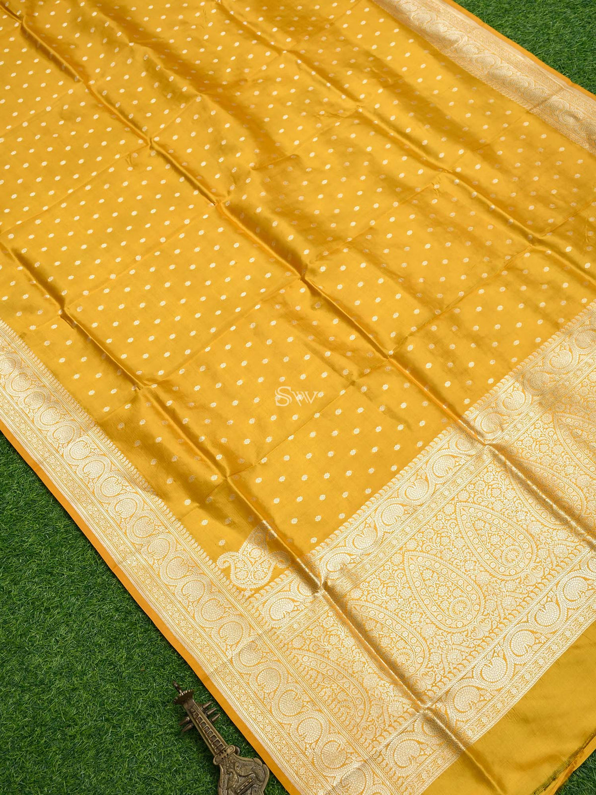 Yellow And Magenta Konia Katan Silk Handloom Banarasi Dupatta - Sacred Weaves