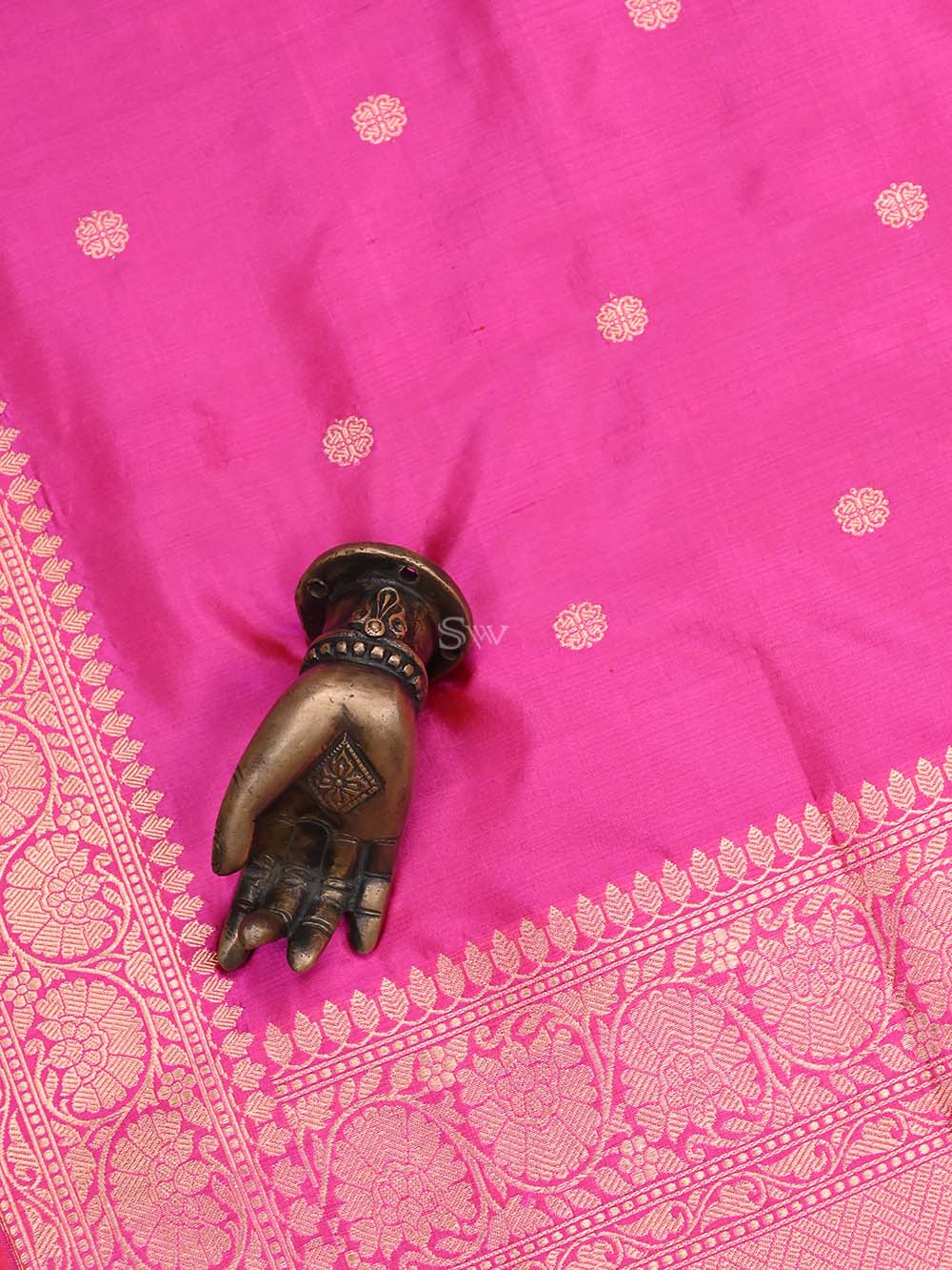 Magenta Booti Katan Silk Handloom Banarasi Dupatta - Sacred Weaves