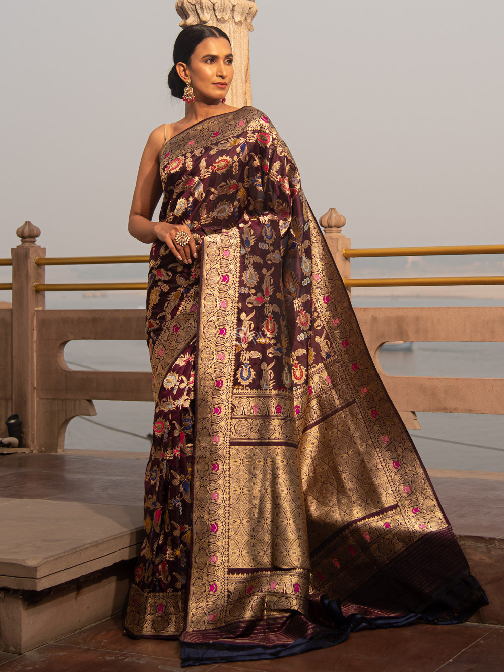 Luxury Meets Tradition: A Closer Look at the Black Banarasi Saree – YNF