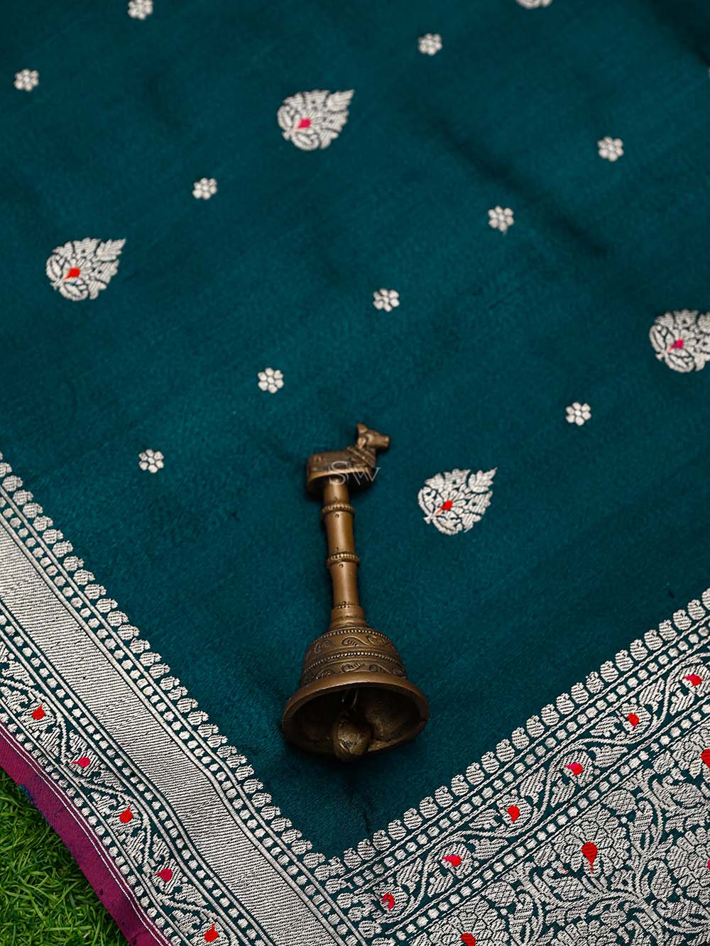 Teal Green Booti Tussar Silk Handloom Banarasi Saree