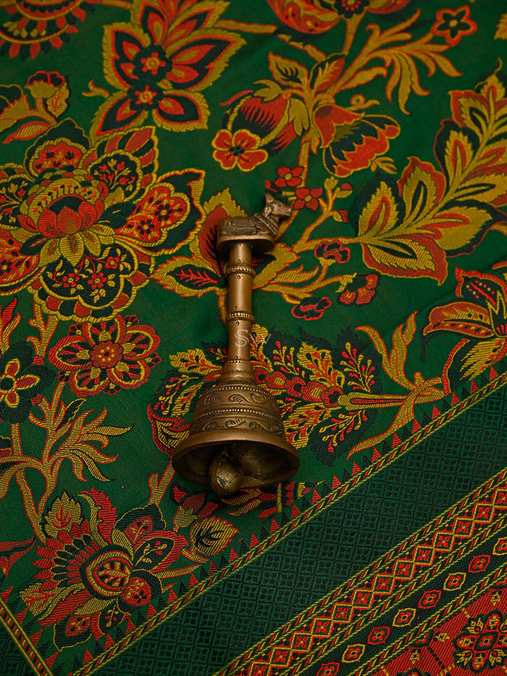 Bottle Green Tanchoi Satin Silk Handloom Banarasi Saree