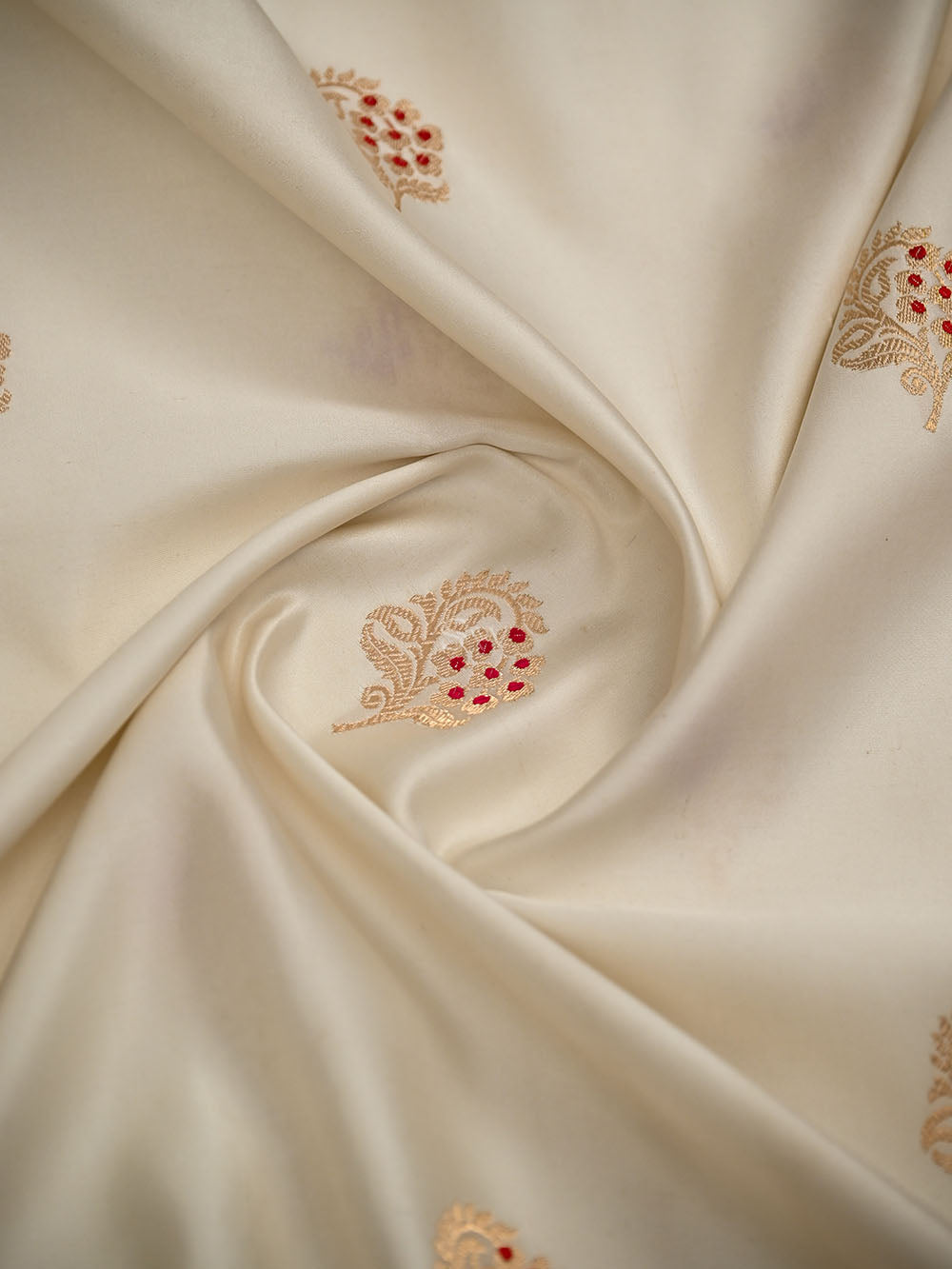 White Booti Satin Silk Handloom Banarasi Saree - Sacred Weaves