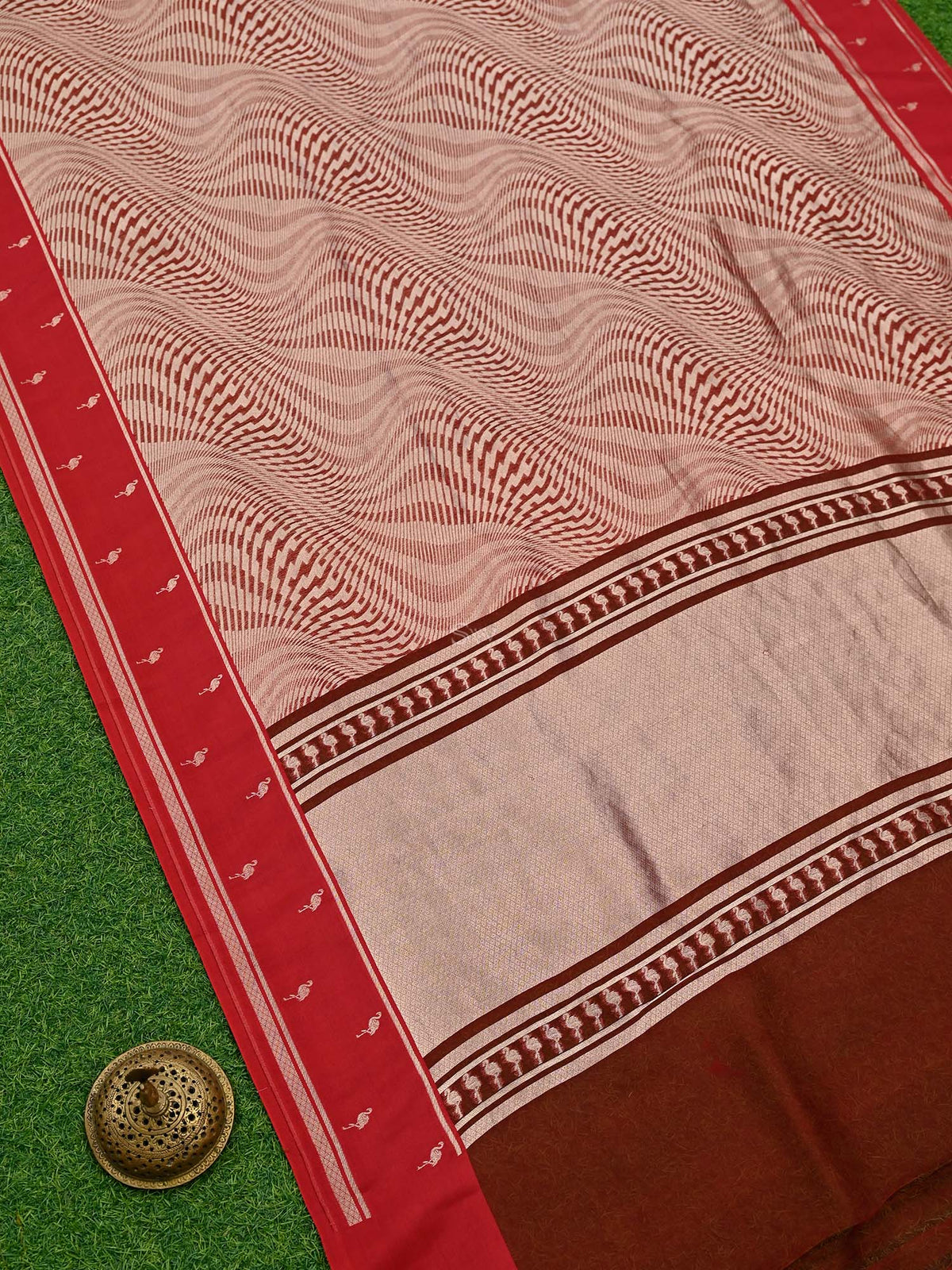 Maroon Silk Brocade Handloom Banarasi Saree - Sacred Weaves