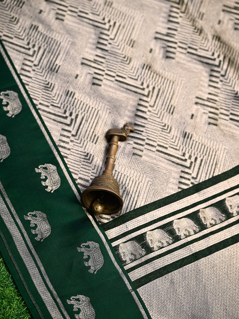 Bottle Green Silk Brocade Handloom Banarasi Saree