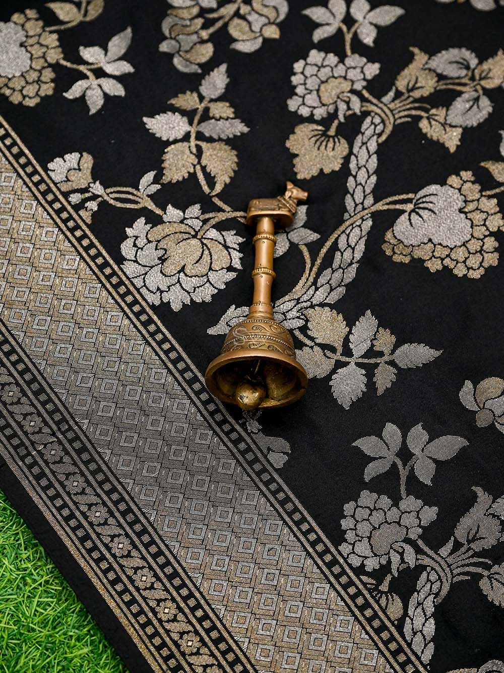 Black Sona Roopa Jaal Katan Silk Handloom Banarasi Saree