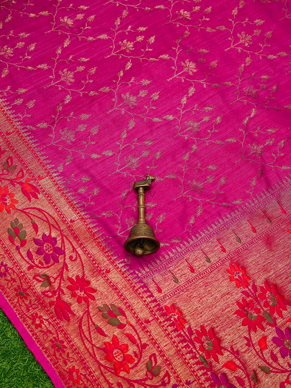 Magenta Paithani Dupion Silk Handloom Banarasi Saree