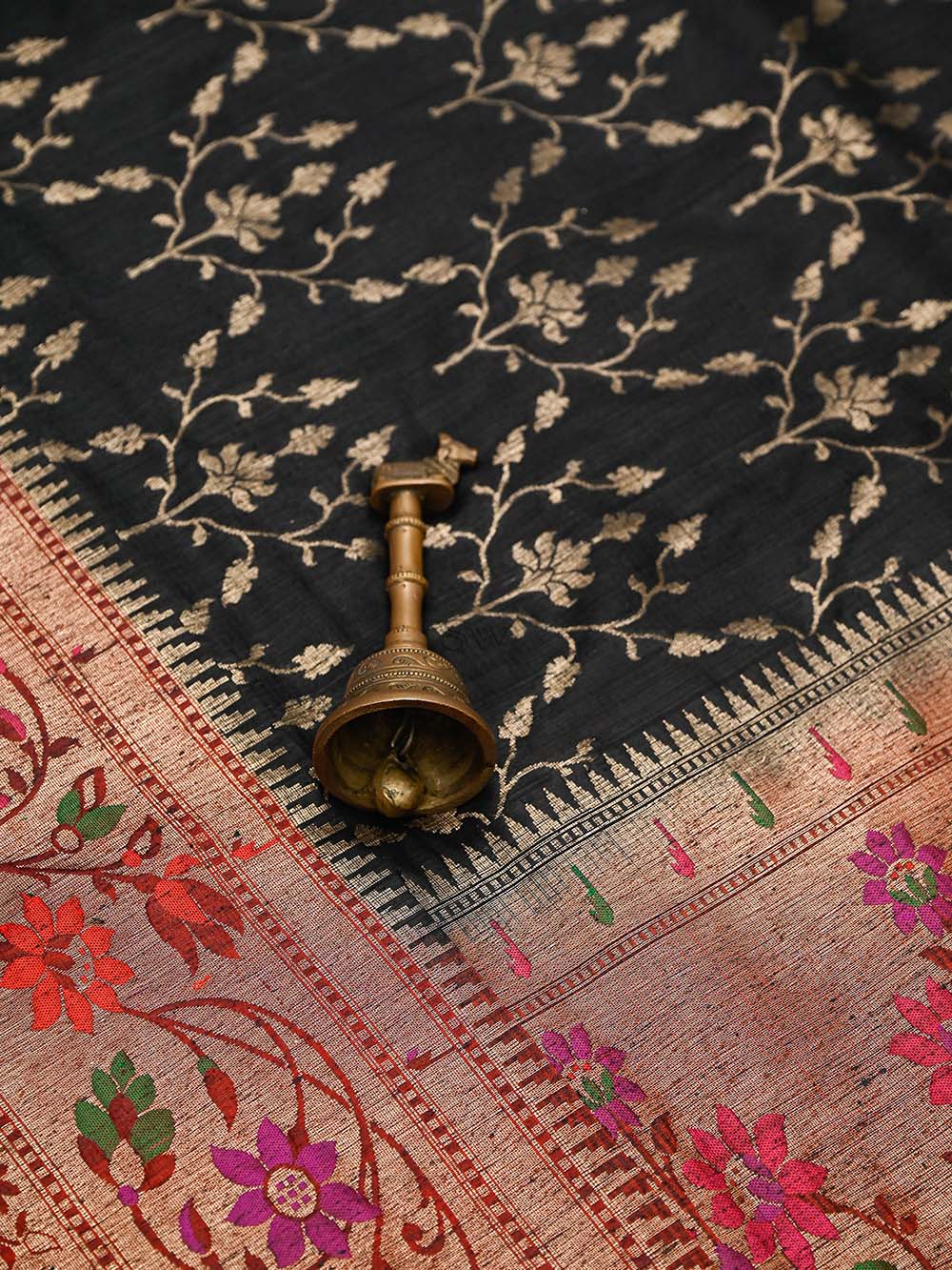 Black Paithani Dupion Silk Handloom Banarasi Saree
