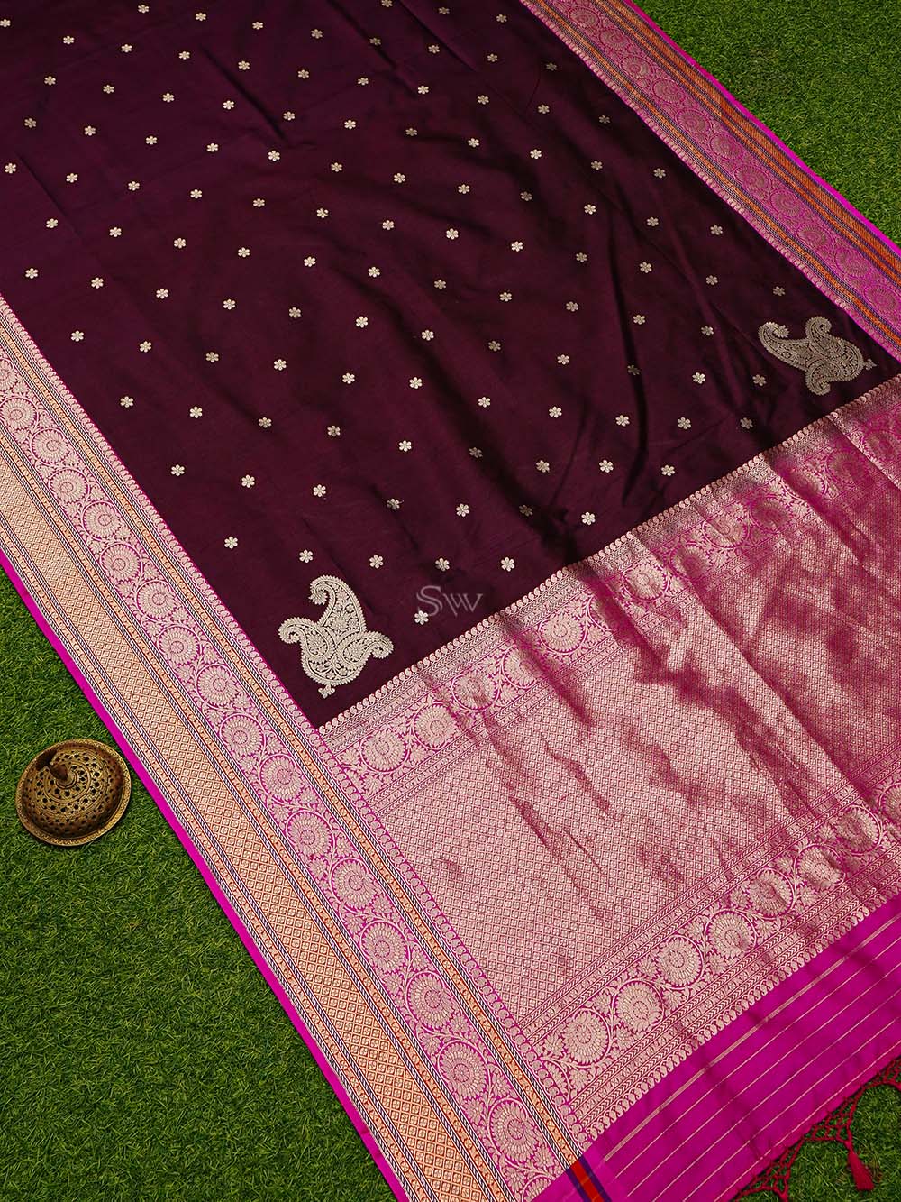 Wine Booti Konia Tussar Silk Handloom Banarasi Saree