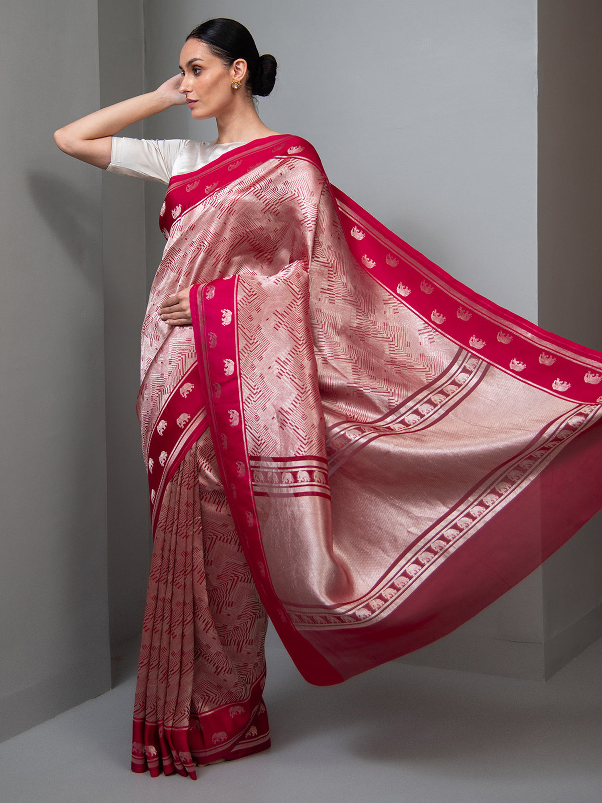Dark Pink Silk Brocade Handloom Banarasi Saree