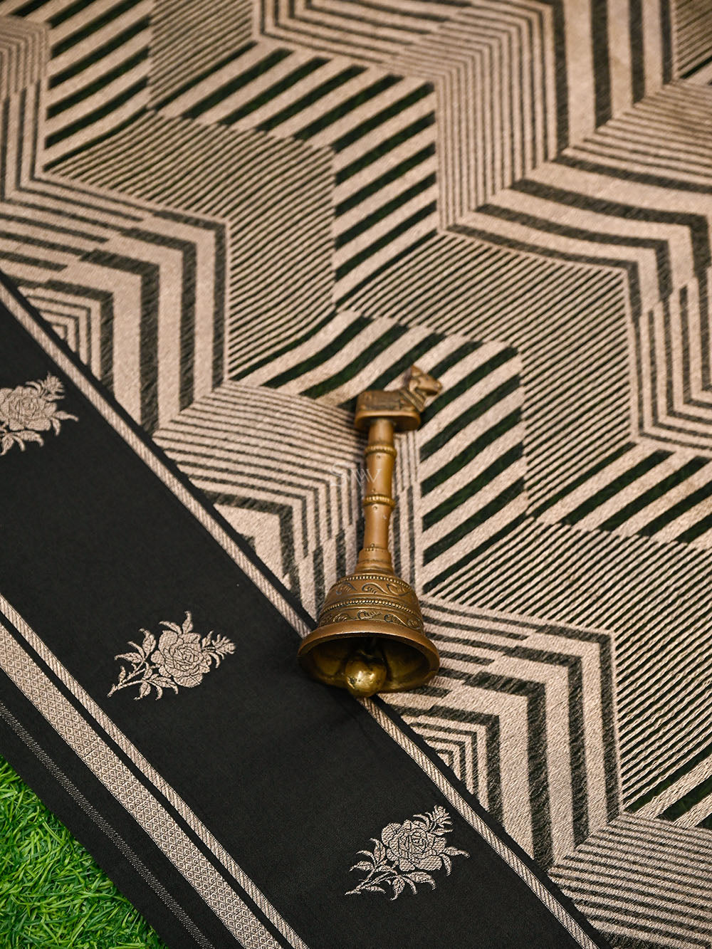 Black Silk Brocade Handloom Banarasi Saree