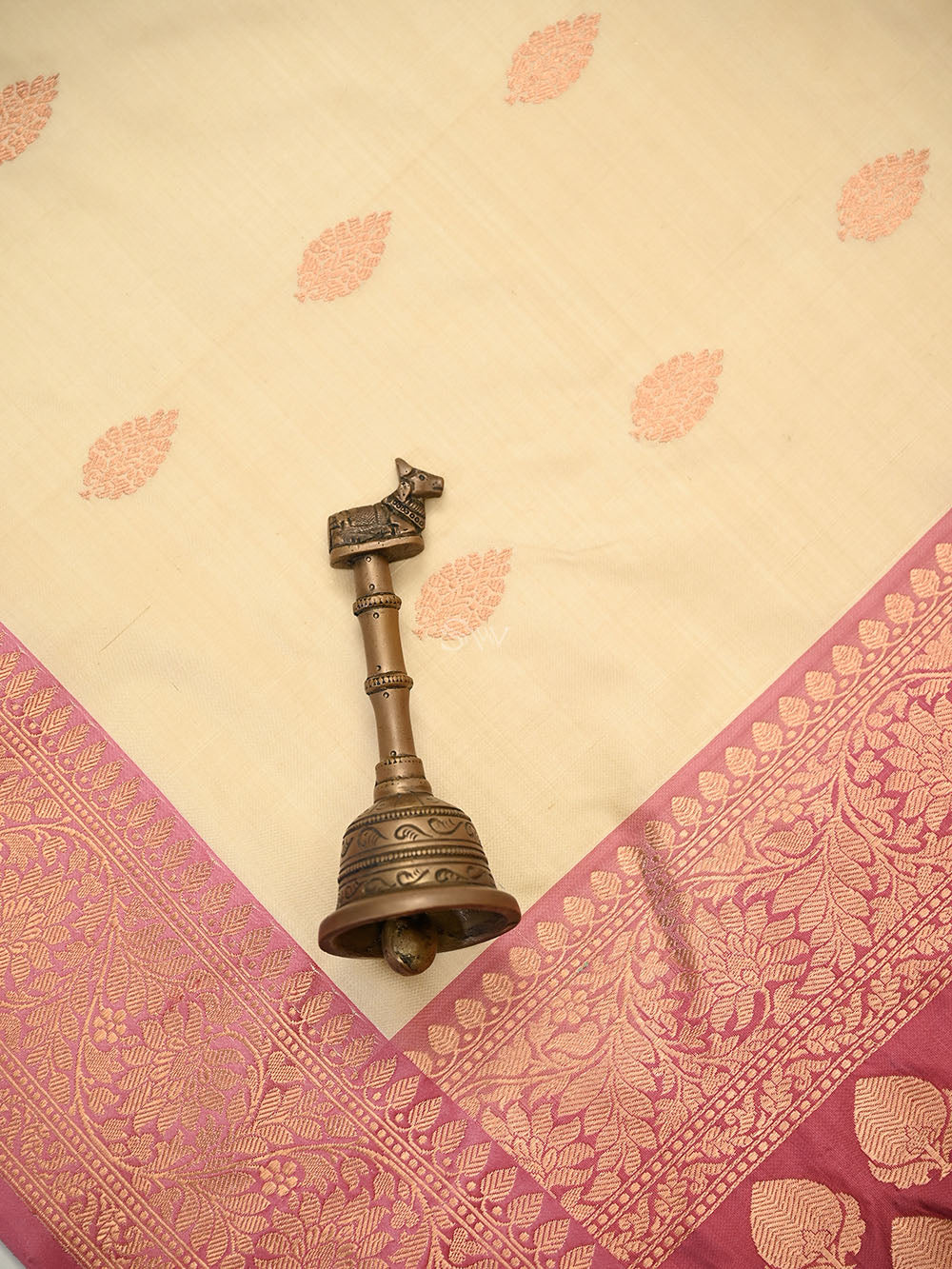 Cream Floral Zari Boota Katan Silk Handloom Banarasi Saree - Sacred Weaves