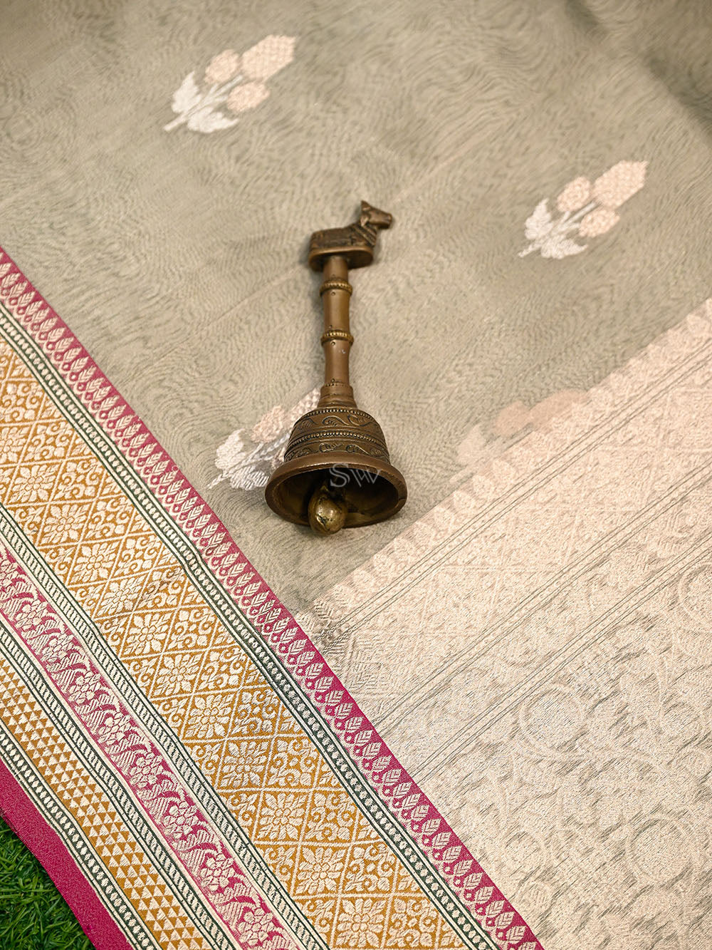 Beige Booti Organza Tissue Silk Handloom Banarasi Saree