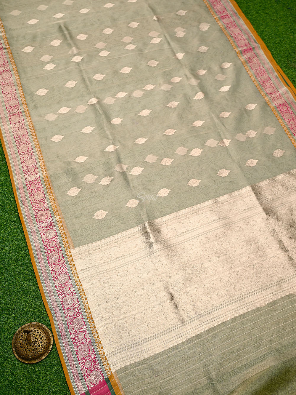Beige Booti Organza Tissue Silk Handloom Banarasi Saree