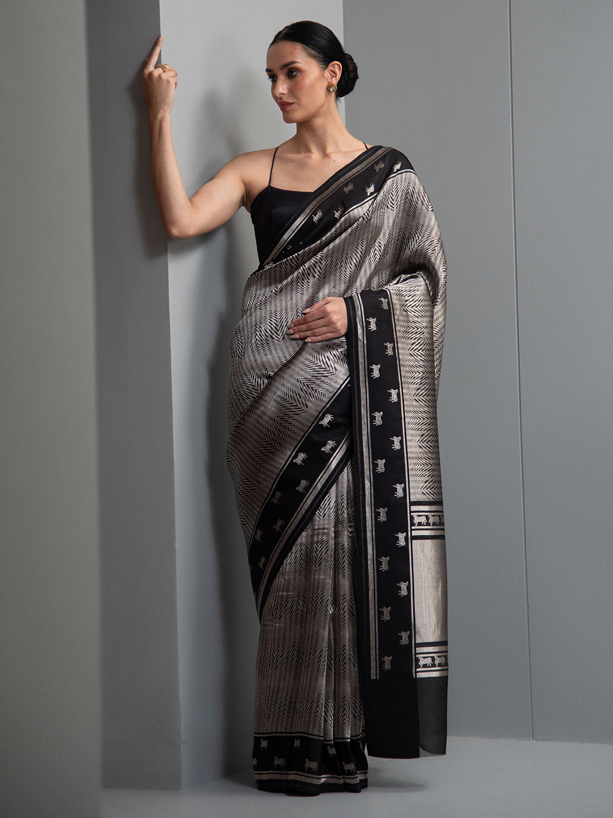 Black Silk Brocade Handloom Banarasi Saree